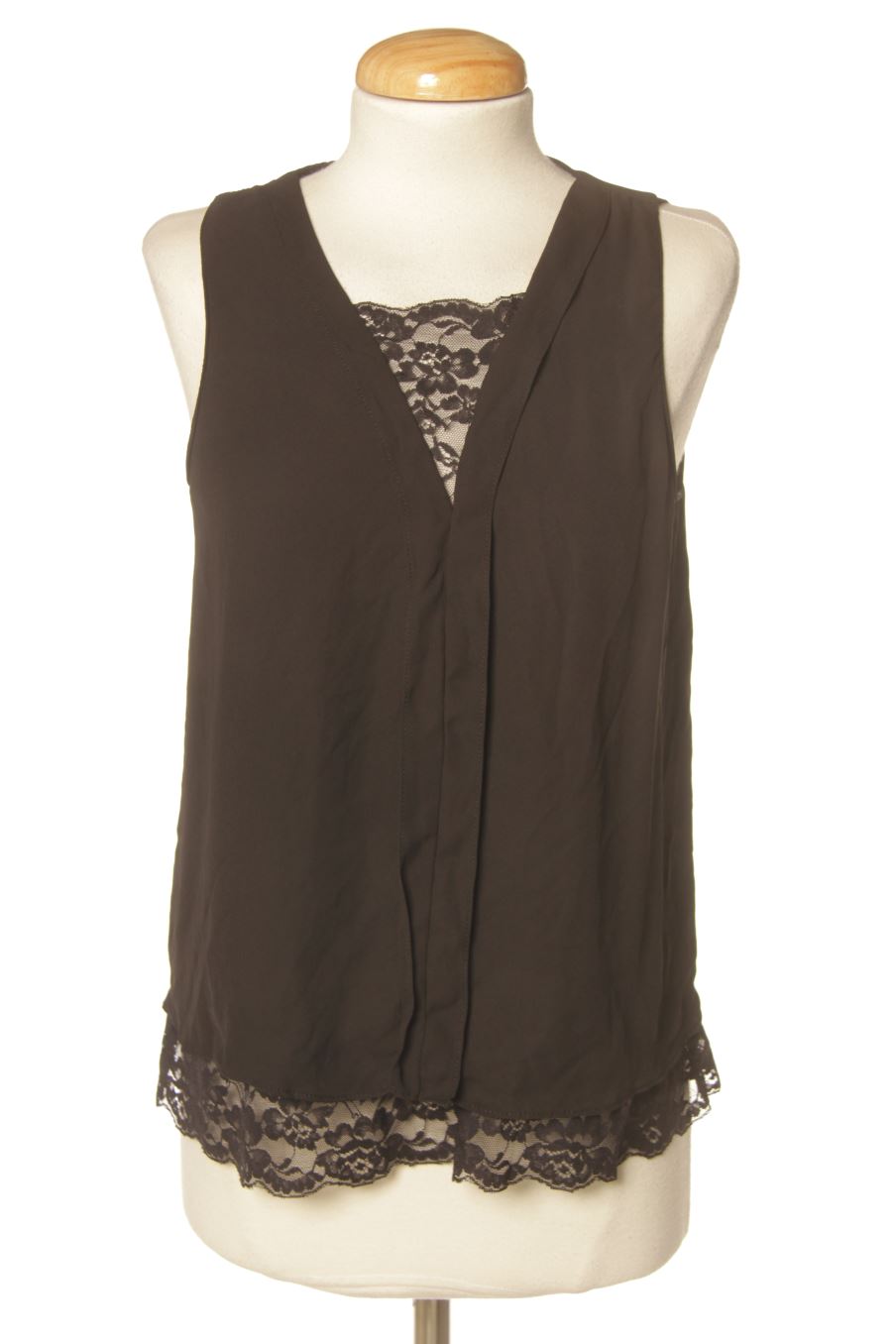 Top Zara de la taille S, de couleur noir