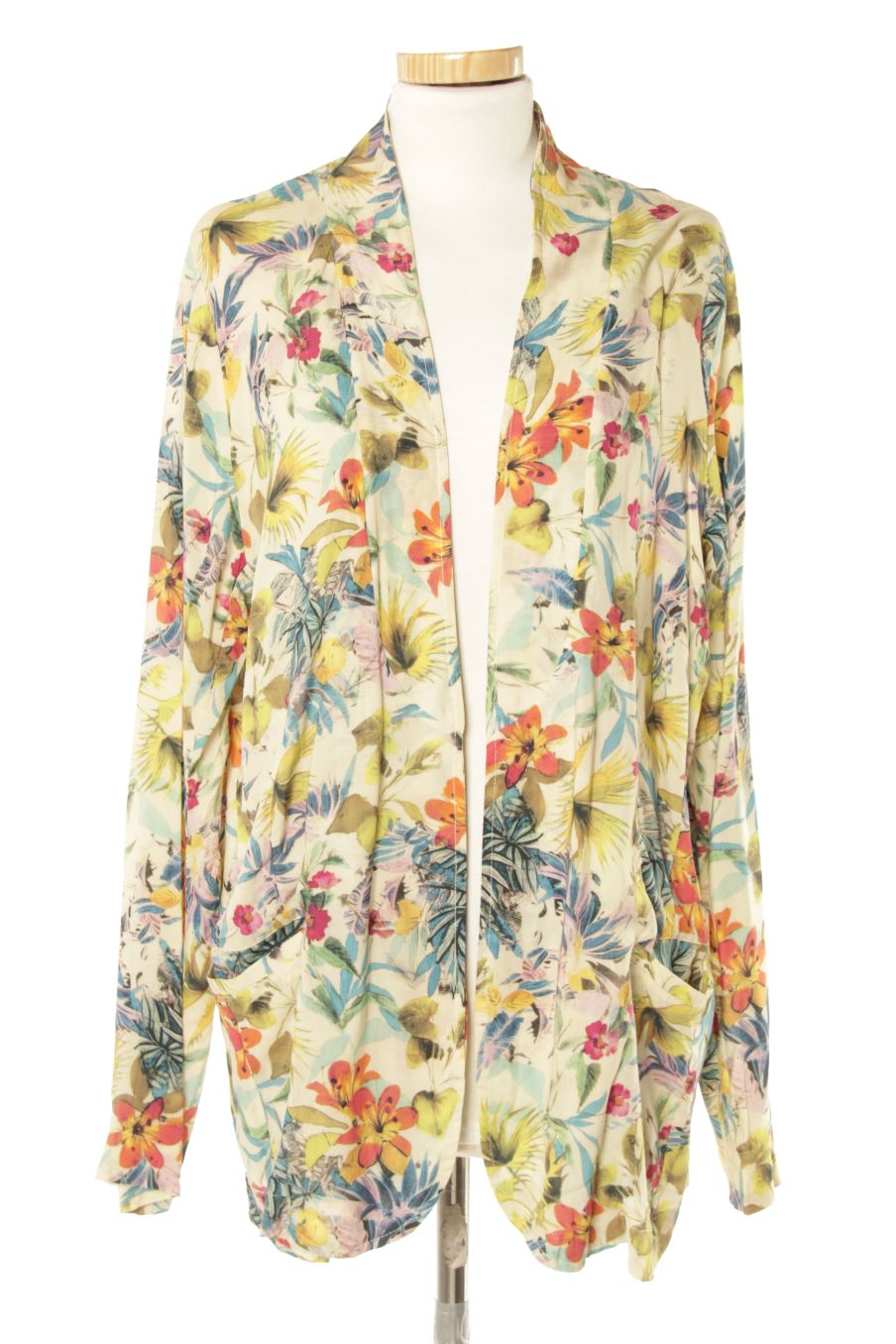 Blazer Yerse de la taille M, de couleur fleurs