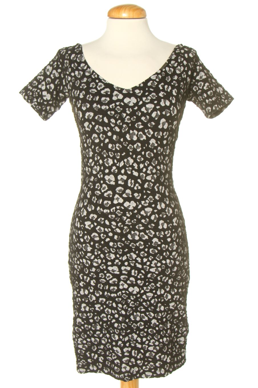 Einfaches Kleid von Guess Größe XS, Farbe Animal print, für