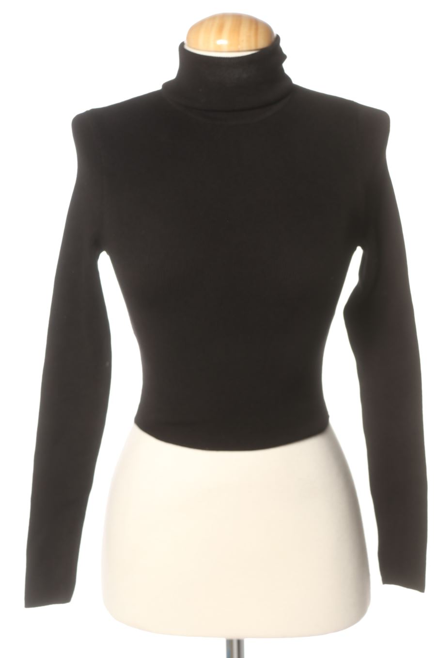 Pull Zara de la taille XS, de couleur noir
