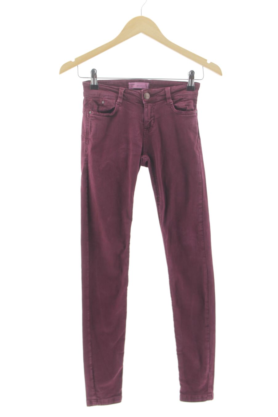 Vaquero de Bershka de la talla 32, de color morado de ropa vaquera