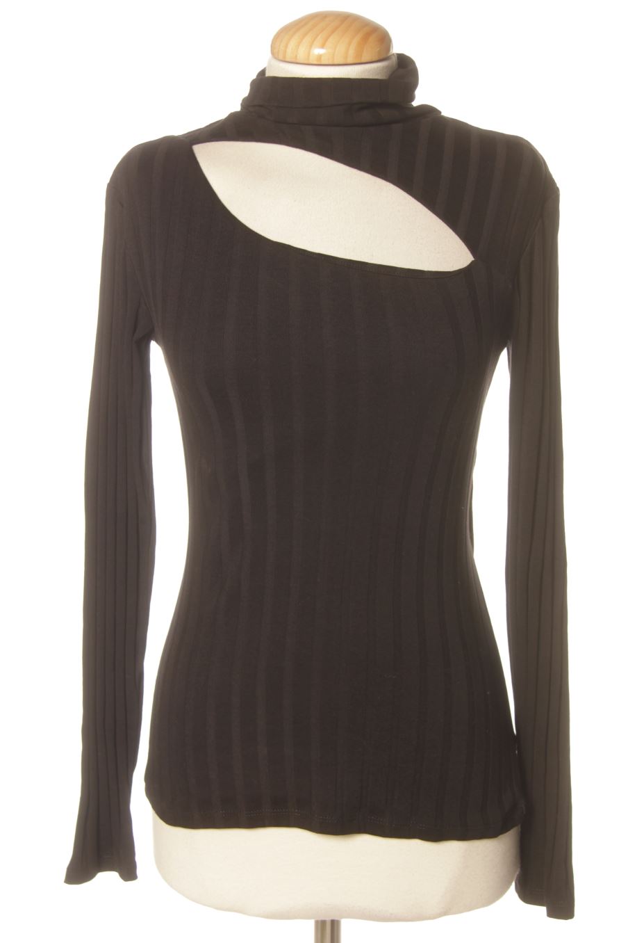 T-shirt à manches longues Zara de la taille M, de couleur noir