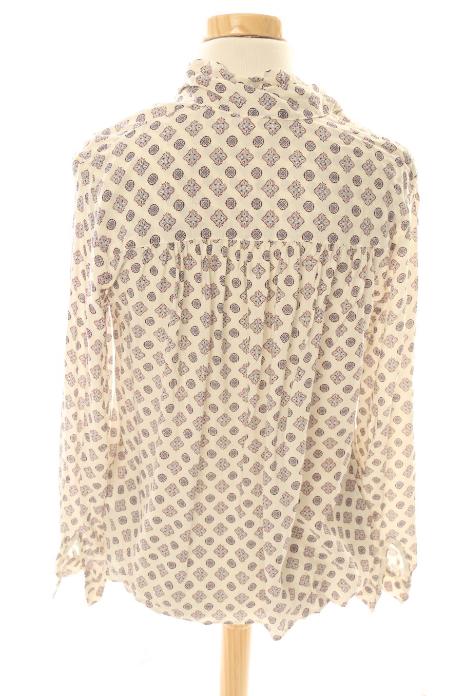 Camisa de H&M de la talla 36, de color estampado