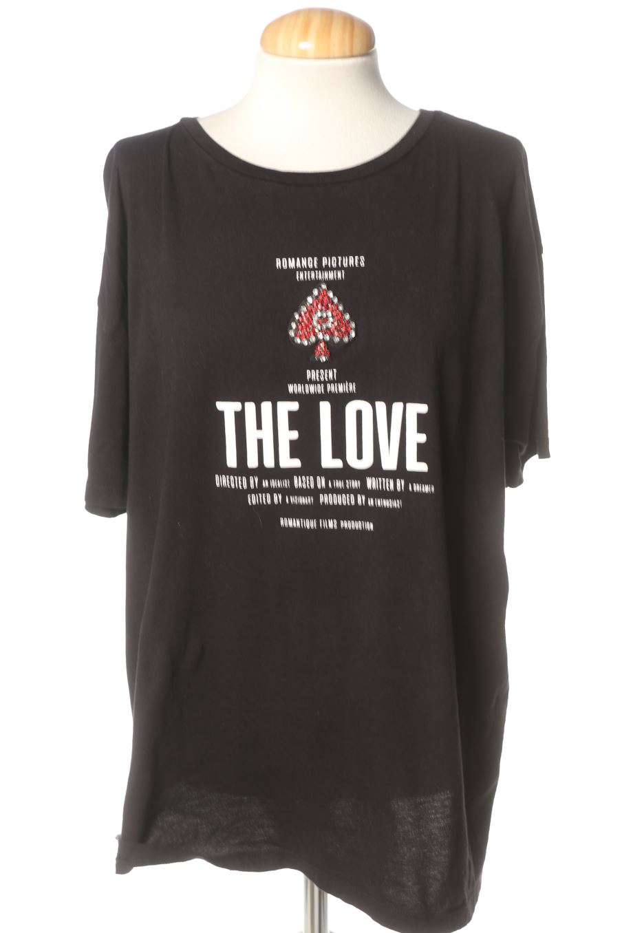 Camiseta de Zara de la talla L, de color negro