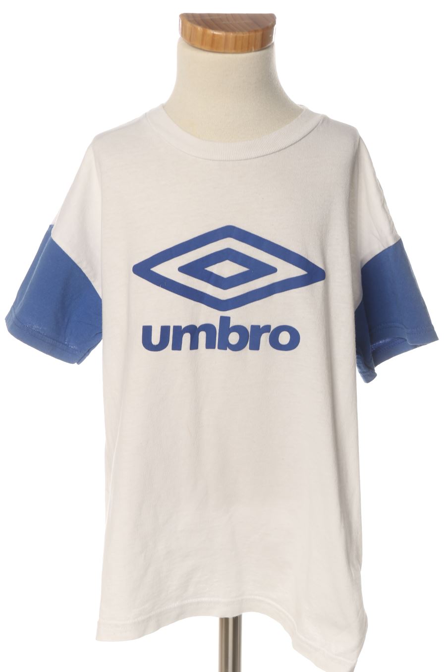 T-shirt Umbro de la taille 5 ans de seconde main