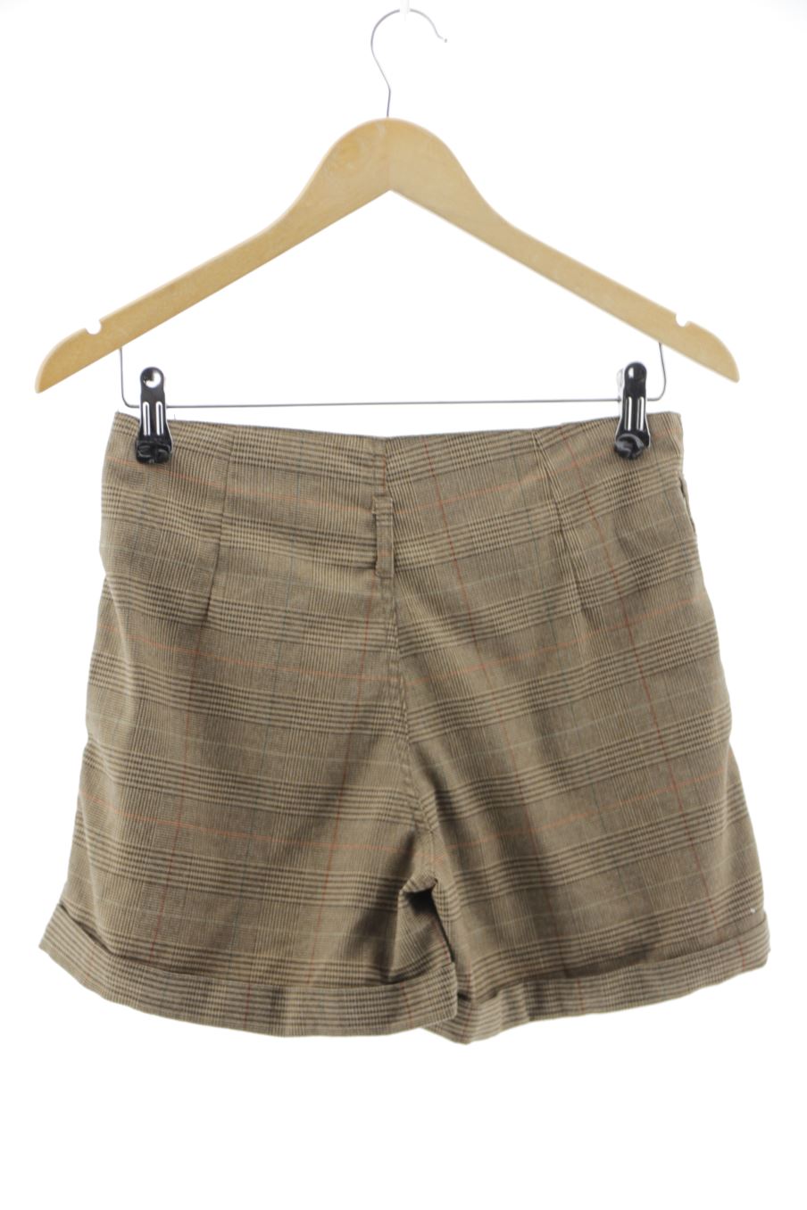 Shorts Pull & Bear de la taille 38, de couleur carreaux