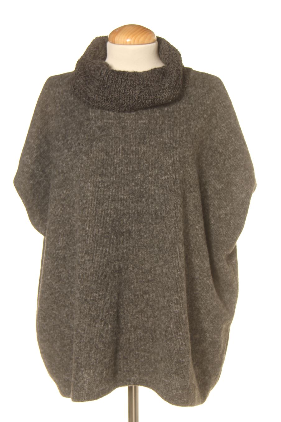 Pull New collection de la taille L, de couleur gris