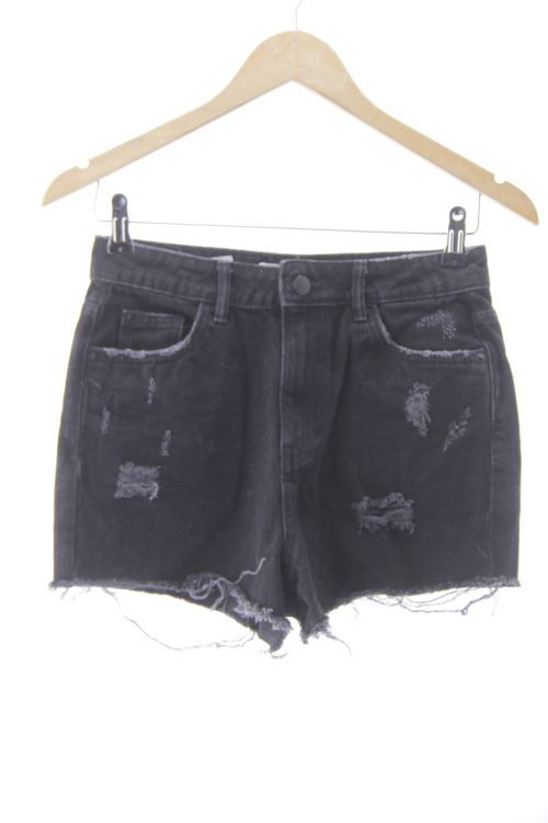 Pantalón corto
