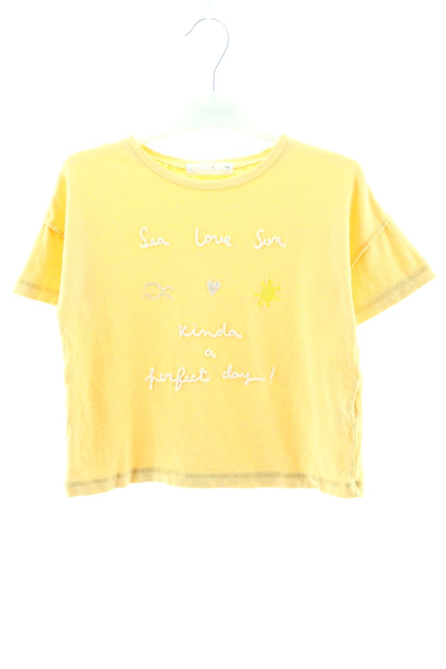 T-shirt Zara de la taille 6 ans de seconde main