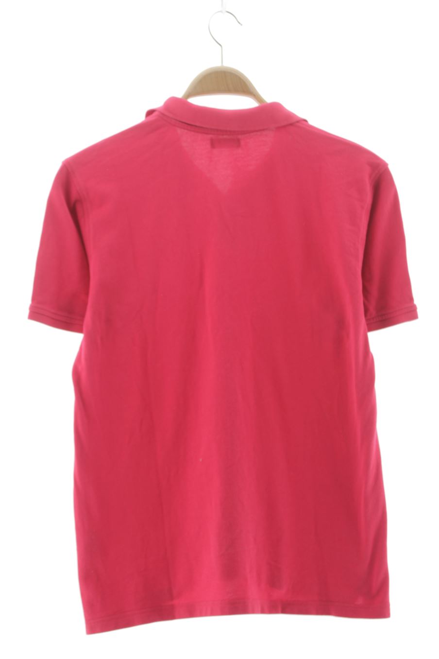 Polo de Dustin de la talla M