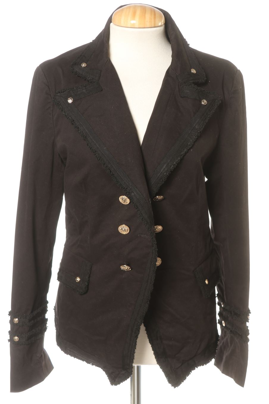Blazer de Teria Yabar de la talla L, de color negro