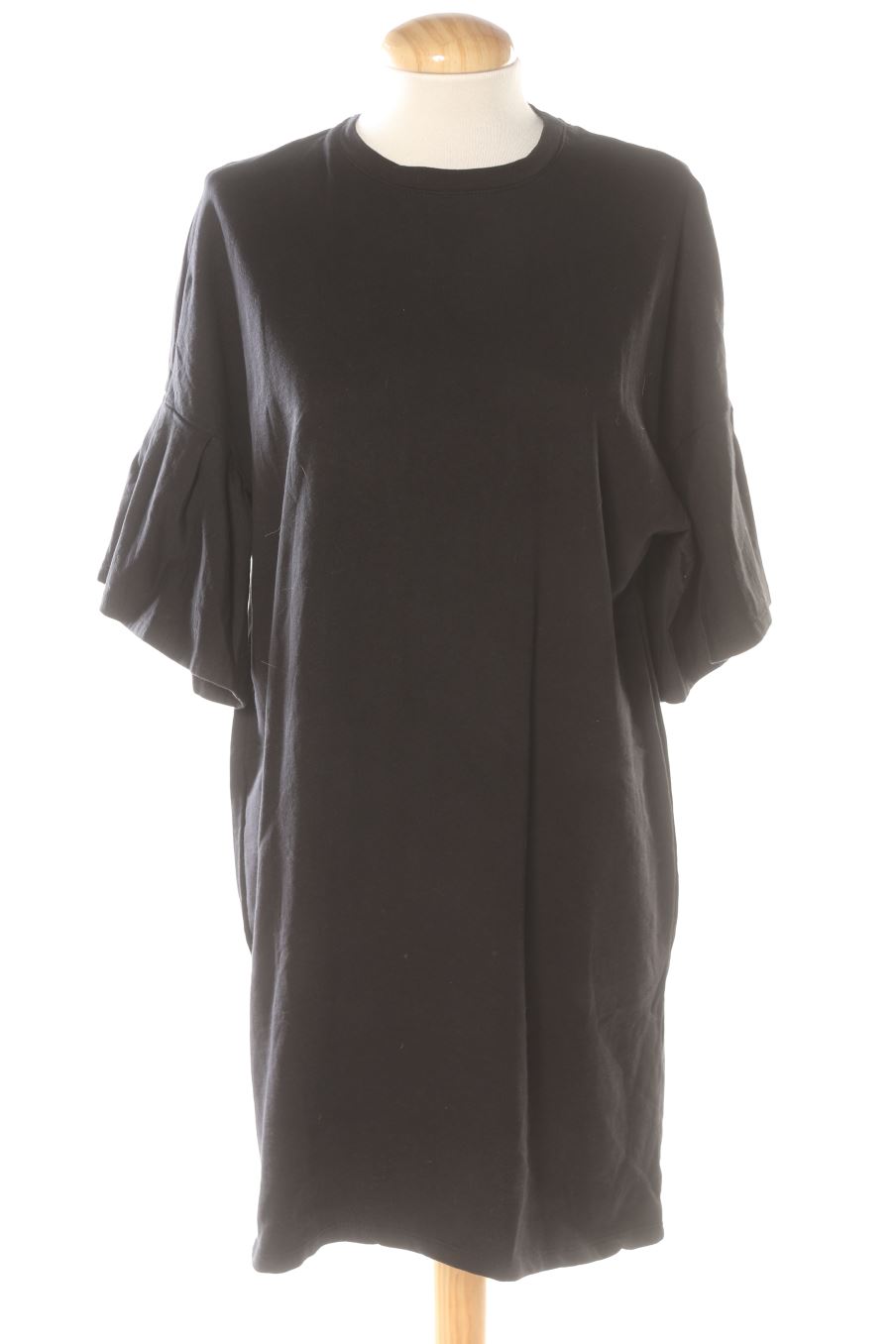 Robe casual Stradivarius de la taille S, de couleur noir