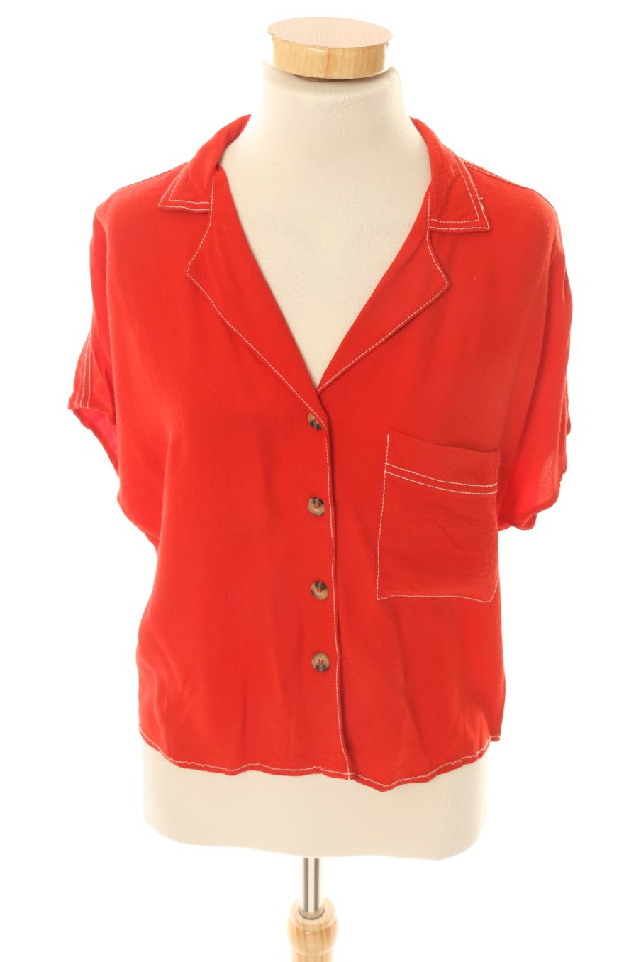 Chemise Bershka de la taille S, de couleur rouge