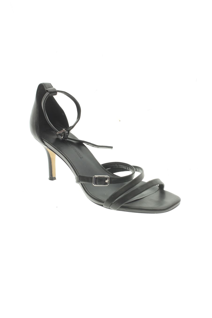 Sandalias tacon de Adolfo Dominguez de la talla 38, de color negro de