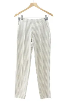 Pantaloni XS Uniqlo, foto 1 di 2