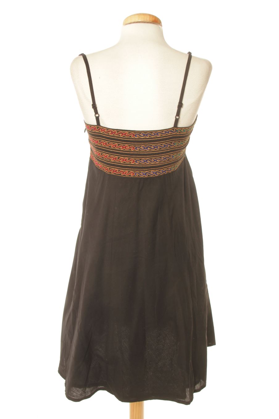 Robe casual Fórmula Joven de la taille 40, de couleur noir
