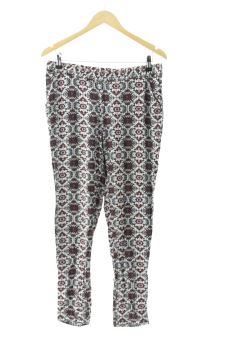 Pantalon Casual 40 DIVIDED EXCLUSIVE