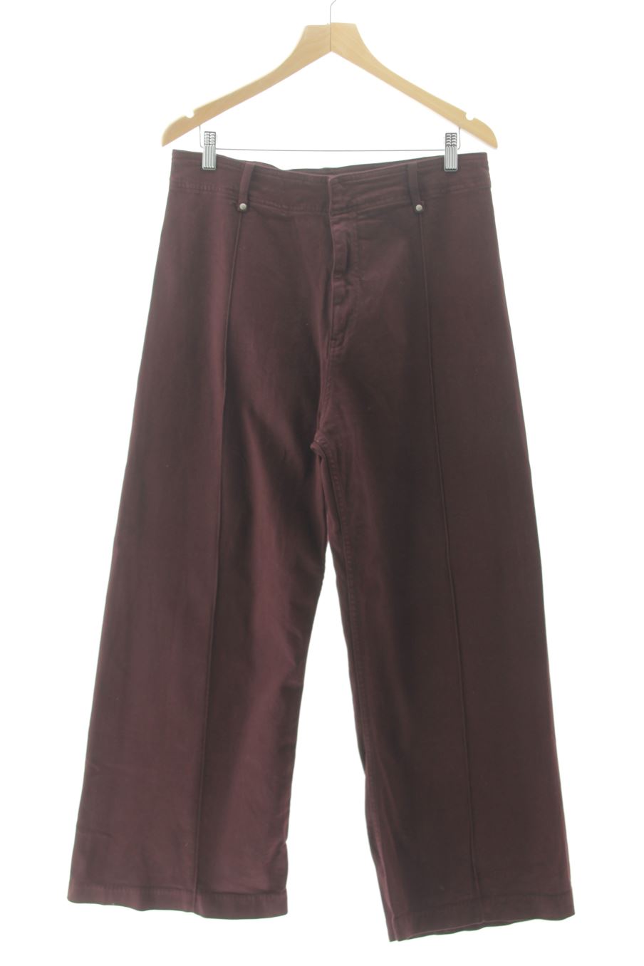 Vaquero de Zara de la talla 44, de color burdeos de ropa vaquera
