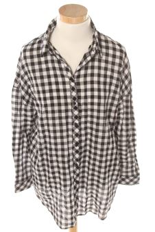 Camisa XS Stradivarius, foto 1 di 2