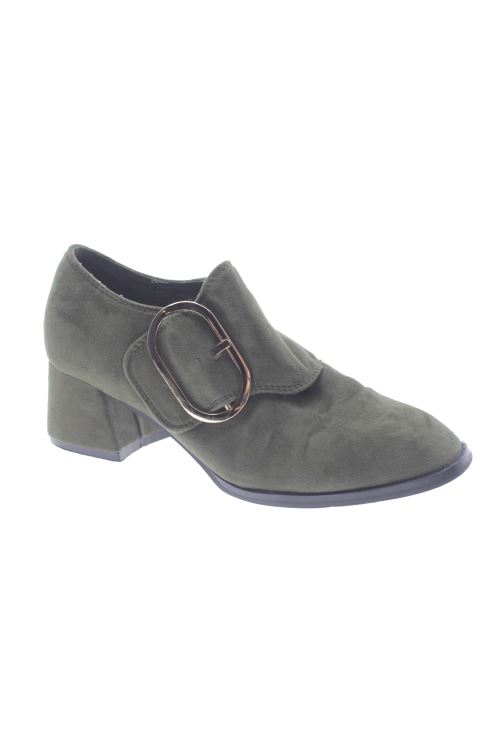 Schuhe mit Absatz