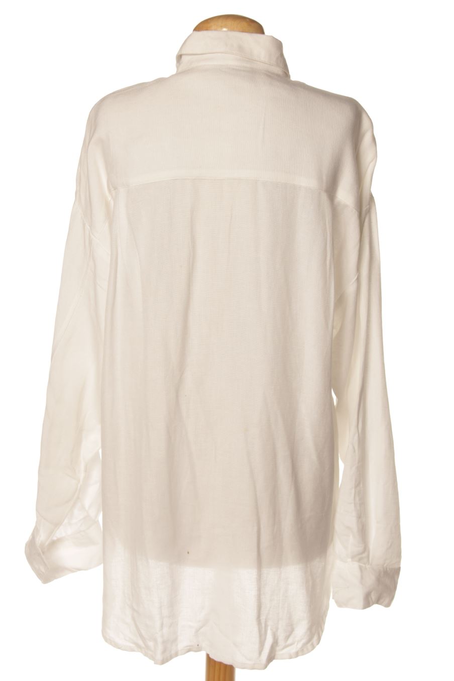 Chemise Stradivarius de la taille M, de couleur blanc