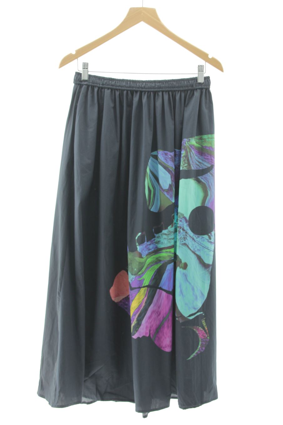 Jupe Desigual de la taille M, de couleur imprimés
