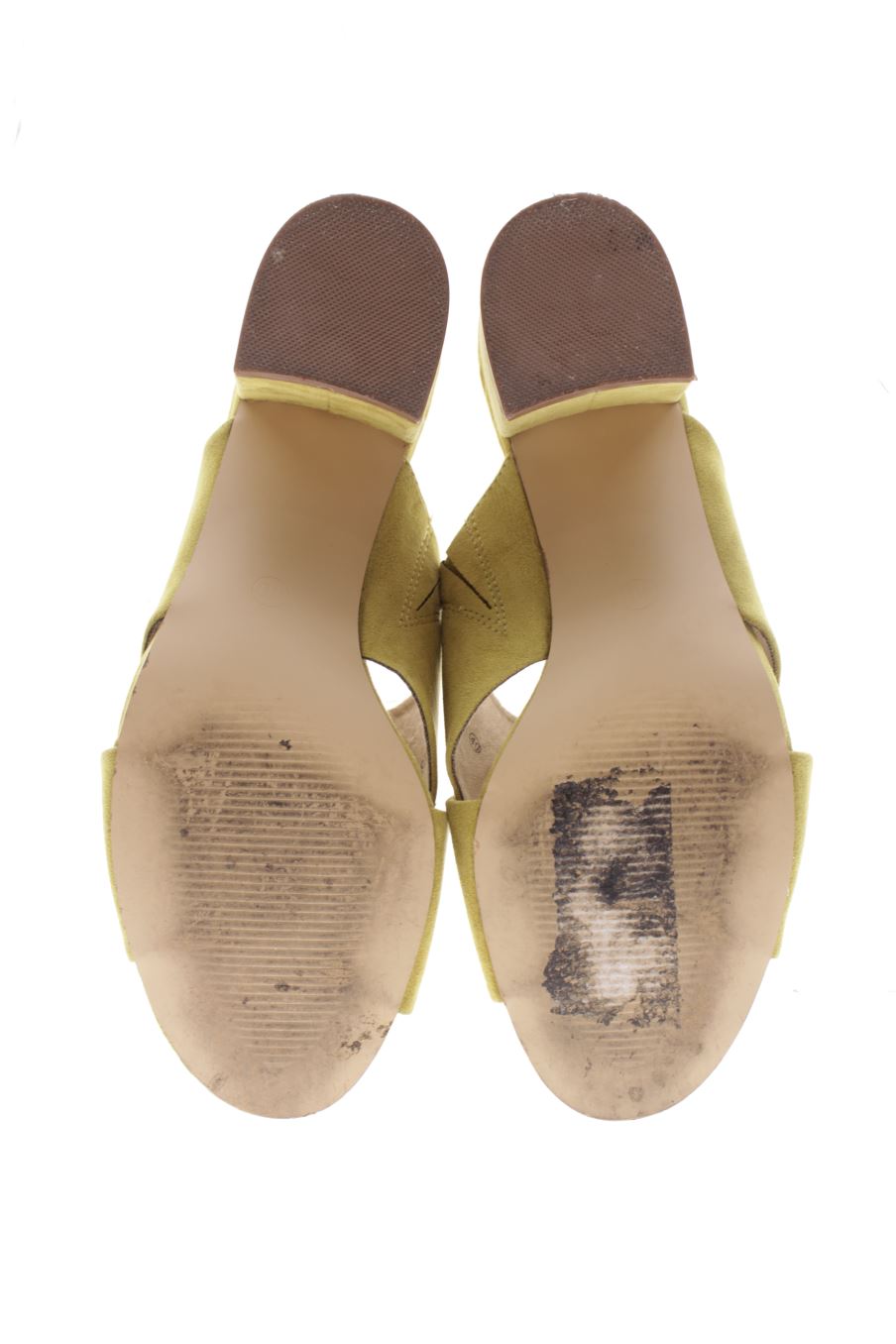 Sandalias tacon de Corina de la talla 40, de color amarillo de