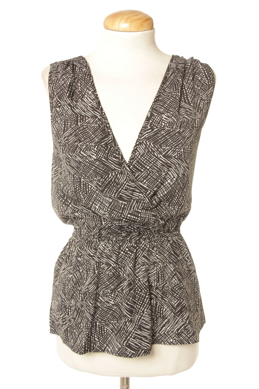 Top Only de la taille 36, de couleur noir