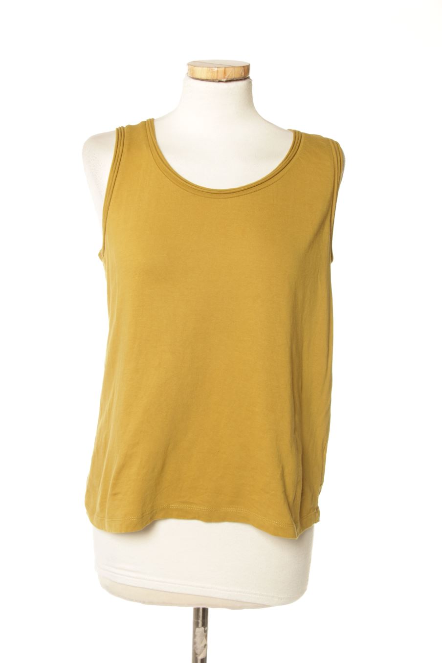 Camiseta sin mangas de Sfera de la talla M, de color verde