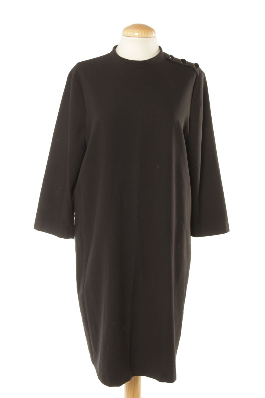 Robe casual Esprit de la taille 42, de couleur noir