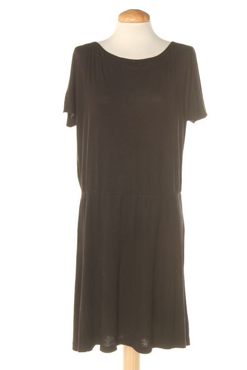 Einfaches Kleid