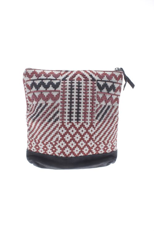 Necessaire