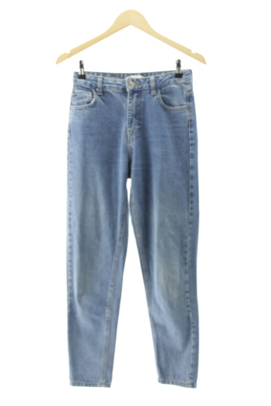 Jeans Zara de la taille 34, de couleur bleu de denim