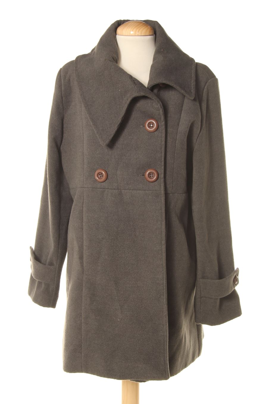 Abrigos de Fernando Tapia de la talla 50, de color gris