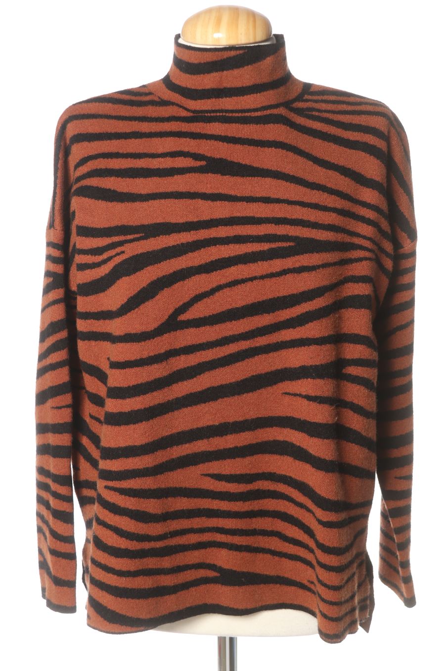 Pull Sfera de la taille S, de couleur imprimés