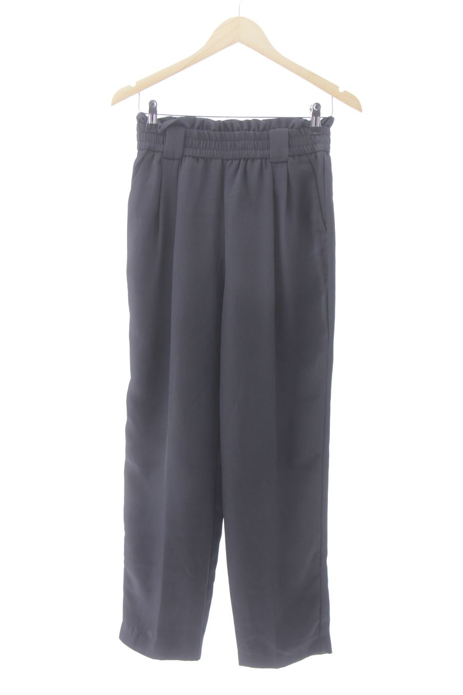 Pantalón de Zara de la talla S, de color negro