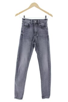 Jeans 34 Stradivarius, photo 1 sur 2