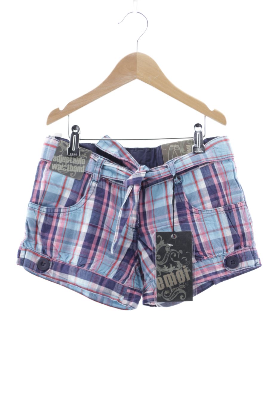 Short EMOI BY EMONITE de la taille 8 ans avec une étiquette