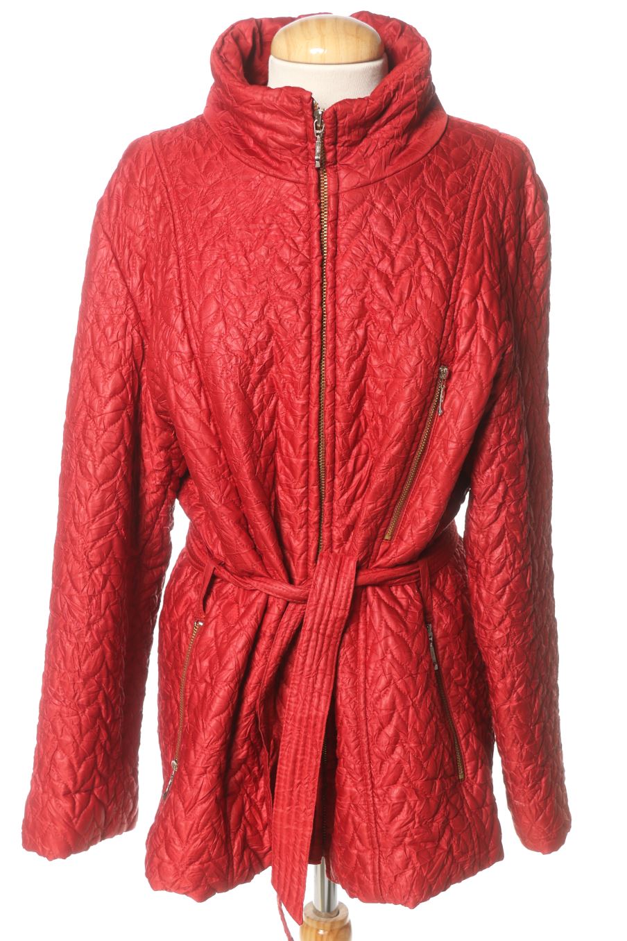 Blouson Donjaz de la taille 48, de couleur rouge
