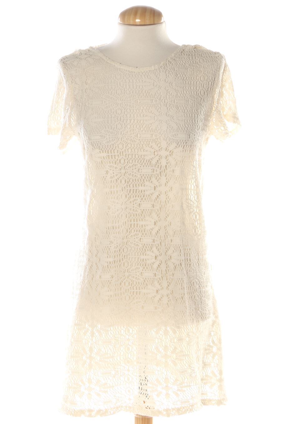 Vestido casual de Stradivarius de la talla S, de color blanco