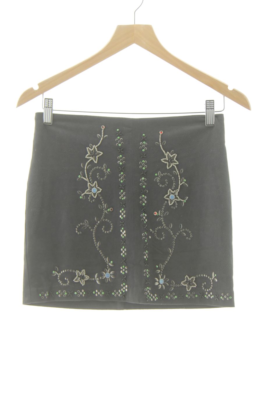 Falda de Bershka de la talla S, de color negro