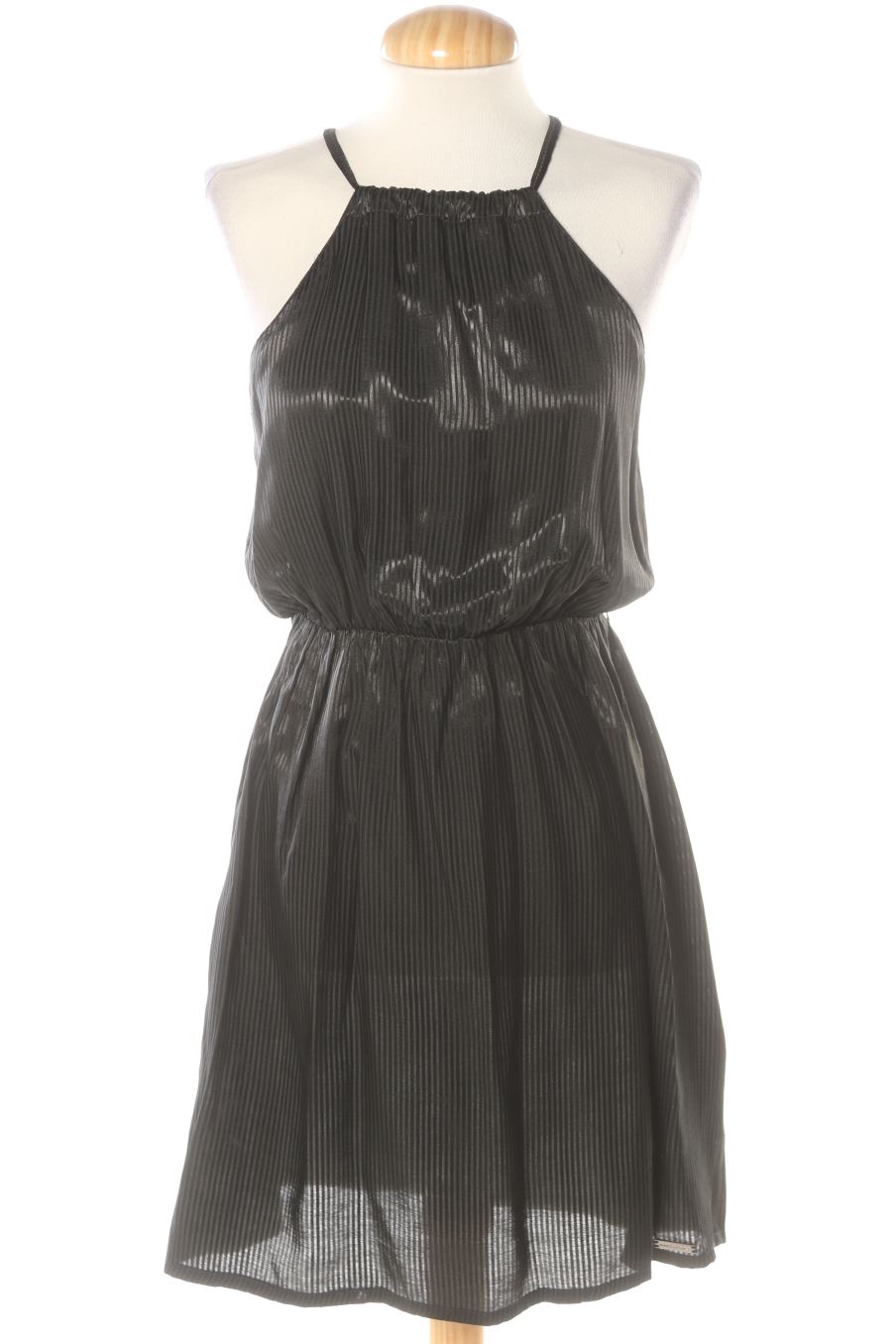 Robe casual amarillolimon de la taille M, de couleur noir