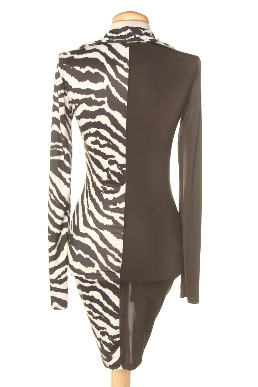 Vestido casual de PERCENTIL de la talla M, de color animal print