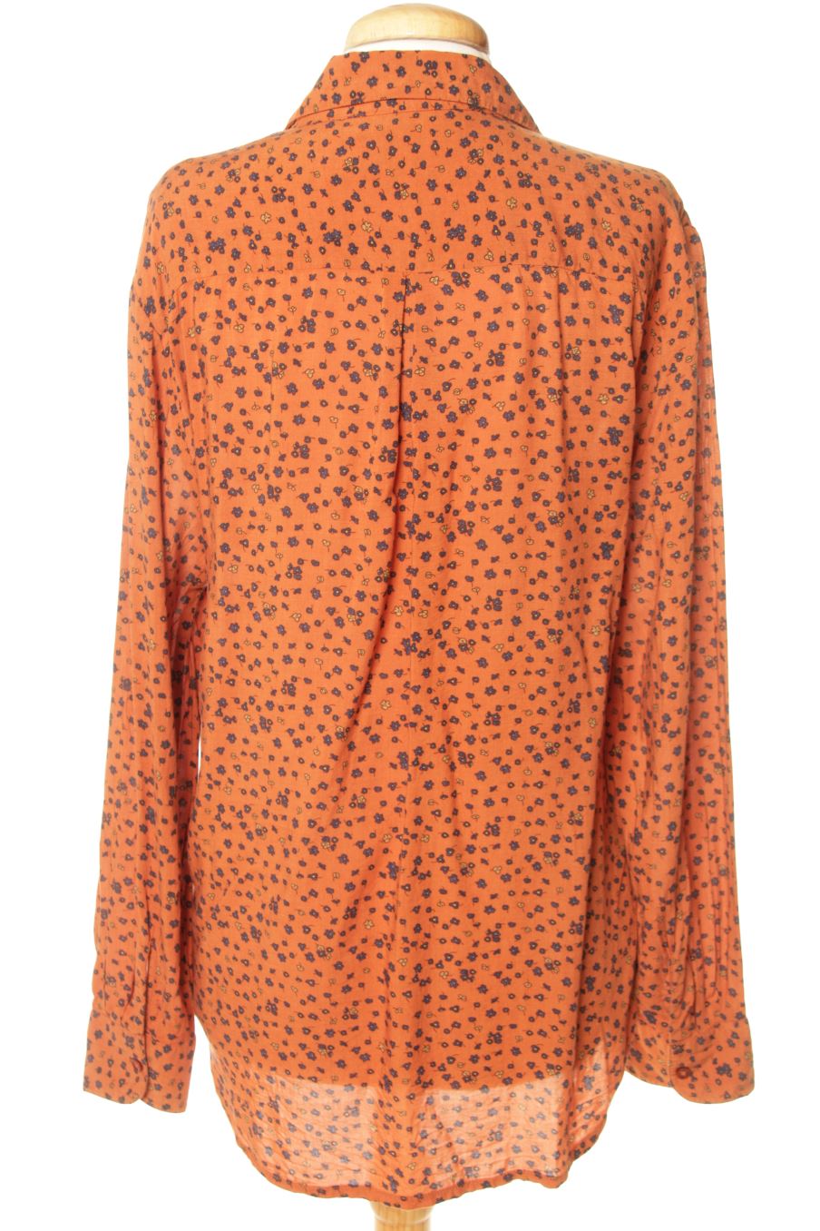 Chemise Benetton de la taille S, de couleur fleurs