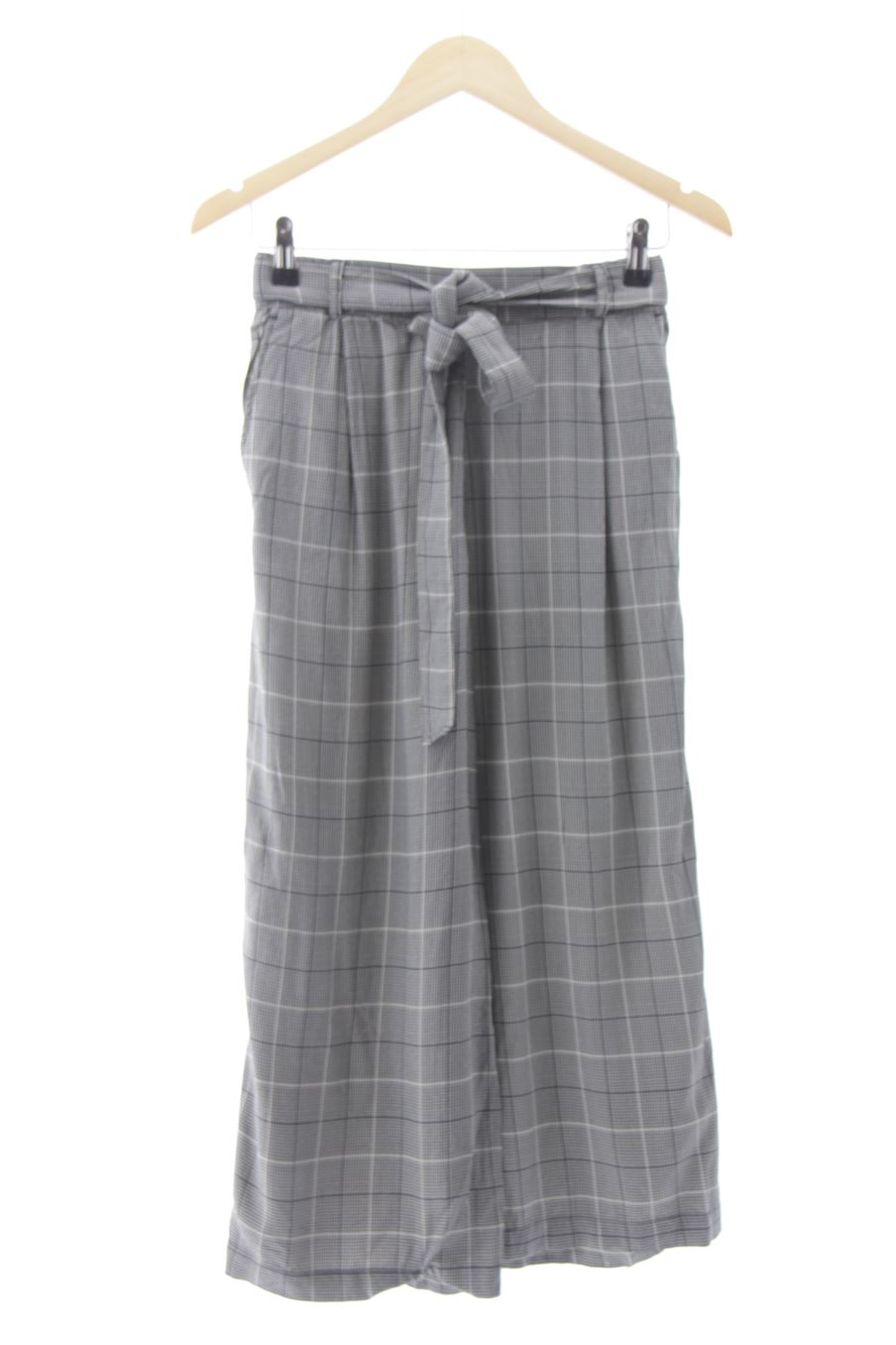 Pantalón de Pull & Bear de la talla M, de color cuadros