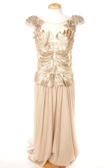 Aufwändiges Kleid 42 MISURA COSTURA