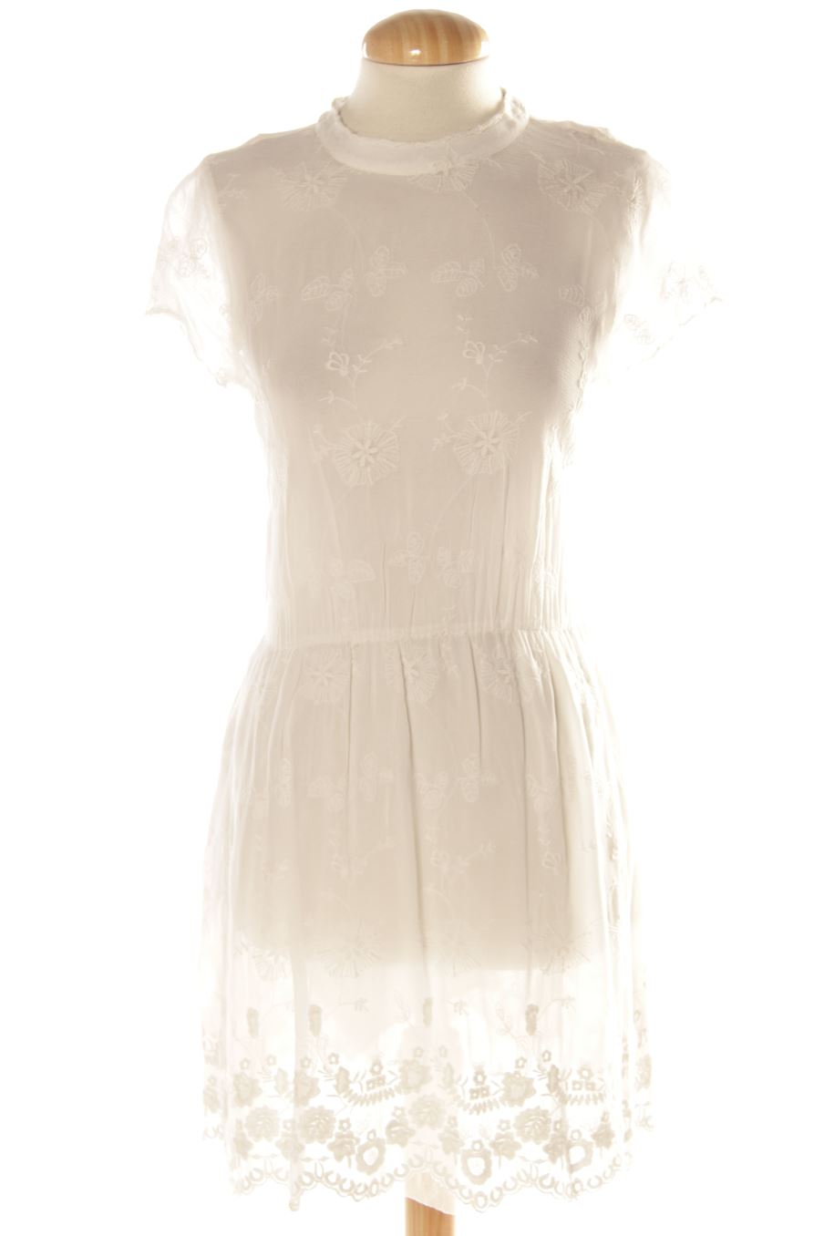 Robe casual Trafaluc de la taille S, de couleur blanc
