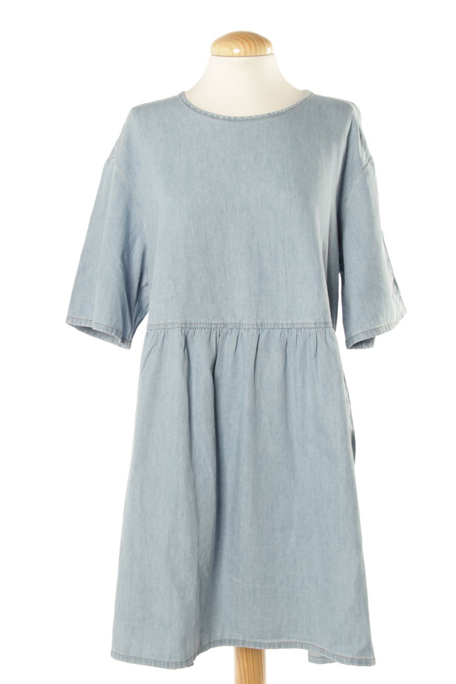 Robe casual H&M de la taille M, de couleur bleu de denim