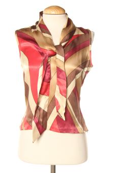 Aufwändiges Top S Made in france