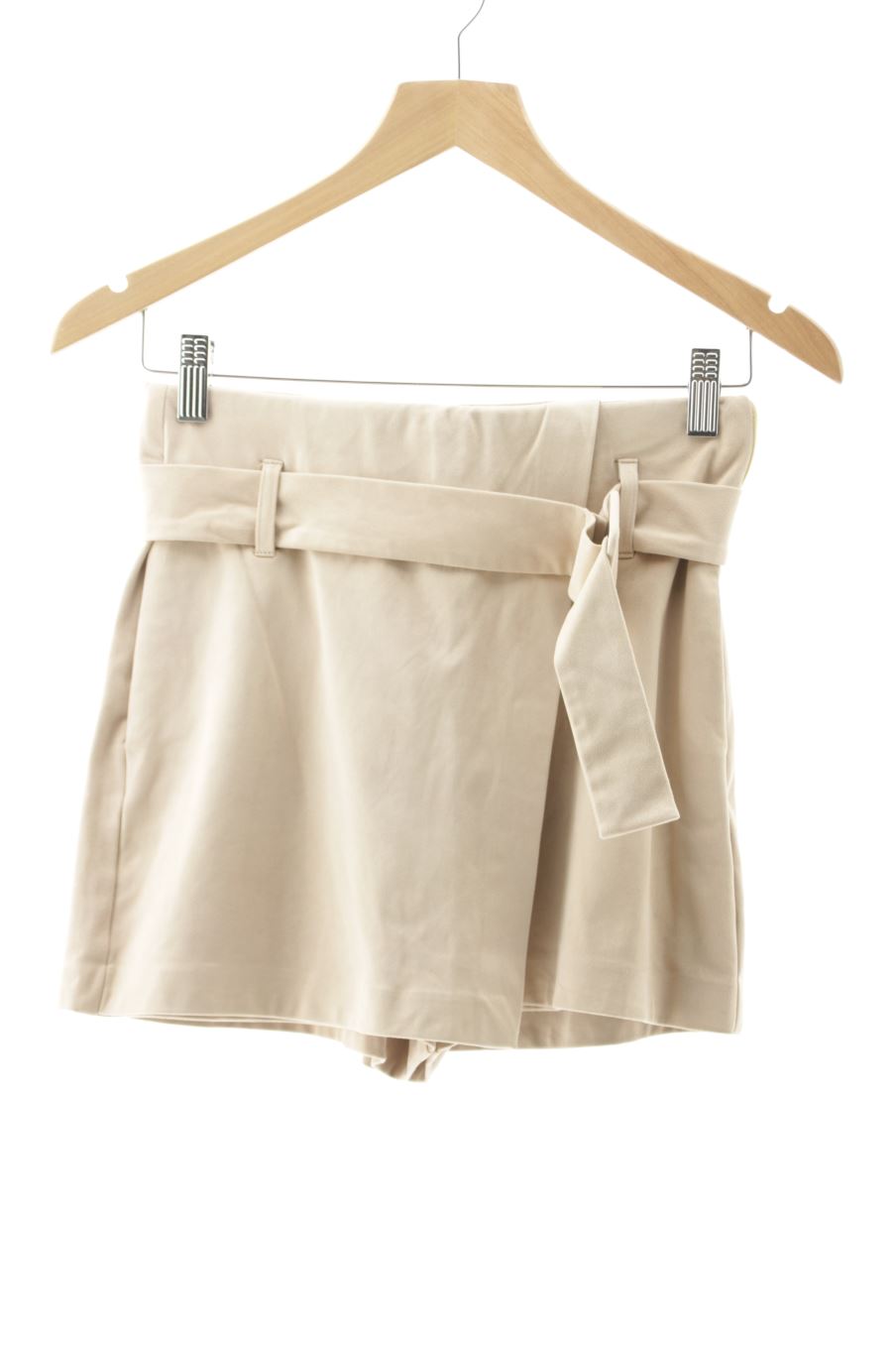 Shorts Zara de la taille XS, de couleur rose